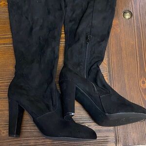 Elegant Black Over-the-Knee Boots